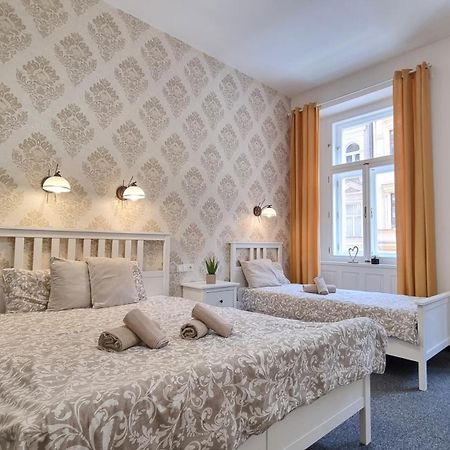 Finnem Rentals Tyrsova Prag Exterior foto